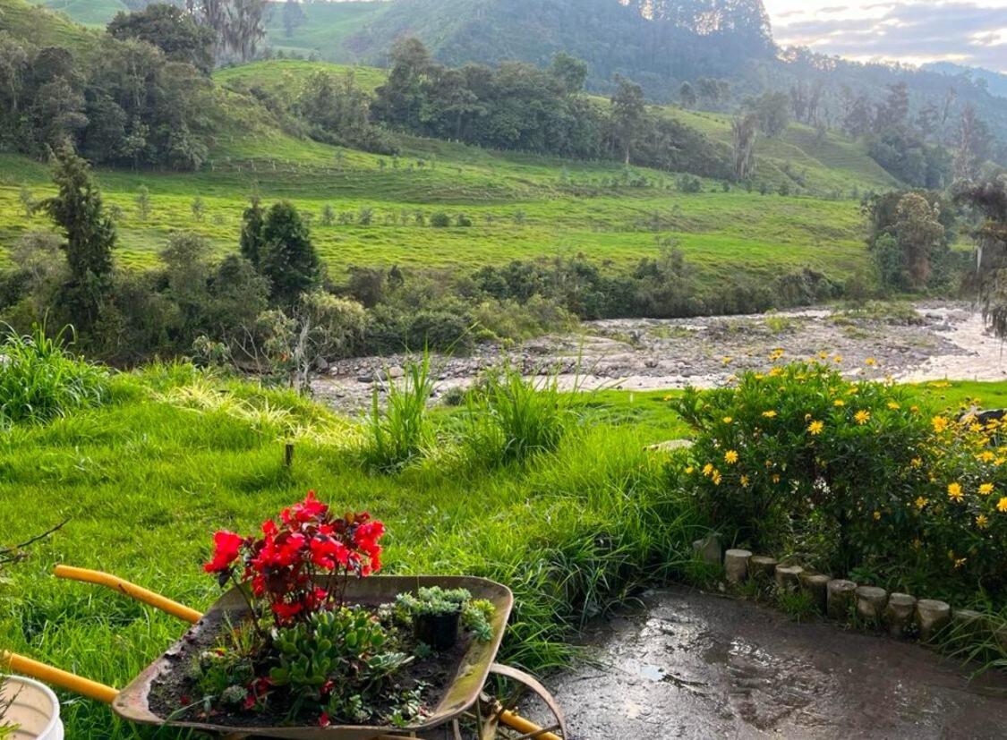 Alojamiento Con Vista Al Rio Y Paisajes Hermosos Villa Manizales Exterior foto