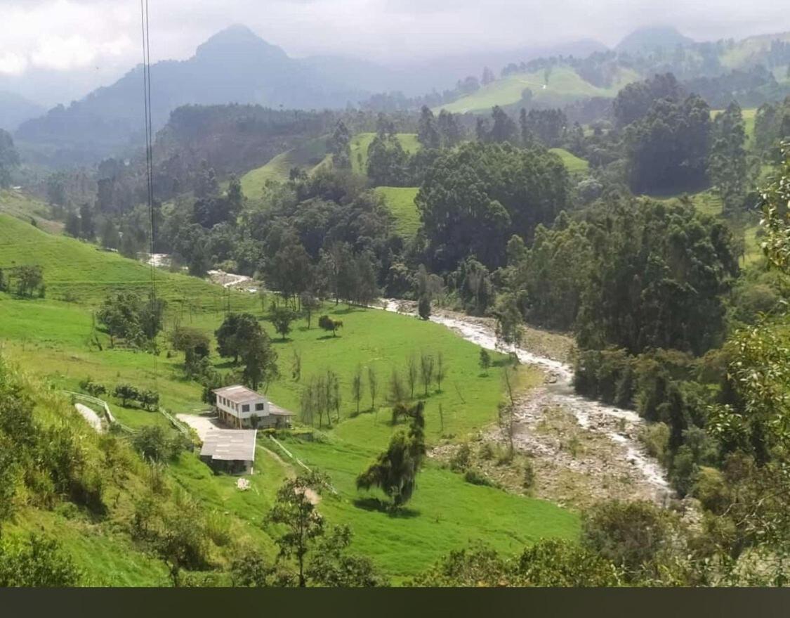 Alojamiento Con Vista Al Rio Y Paisajes Hermosos Villa Manizales Exterior foto